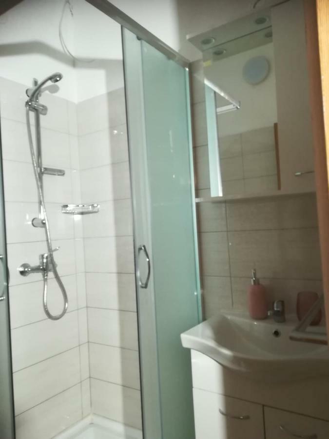 Filip 2 Hotell Biograd Na Moru Exteriör bild